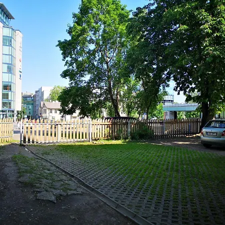 Cozy Little City Penthouse With Terrace And Free Parking